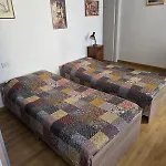 Guesthost - Elegant & Bright Flat In Center * Parma