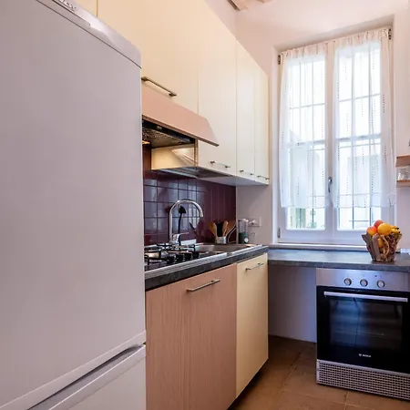 Appartamento Guesthost - Elegant & Bright Flat In Center *